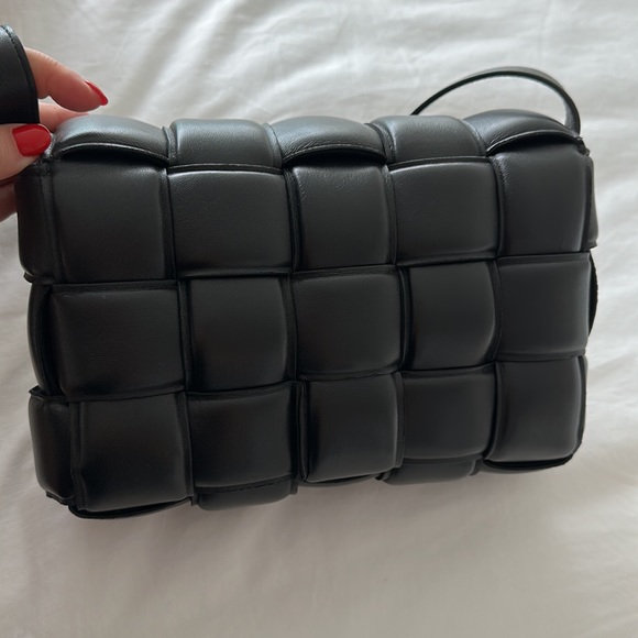 Amazing price!!!! BOTTEGA VENETA PADDED CASSETTE - Picture 8 of 11